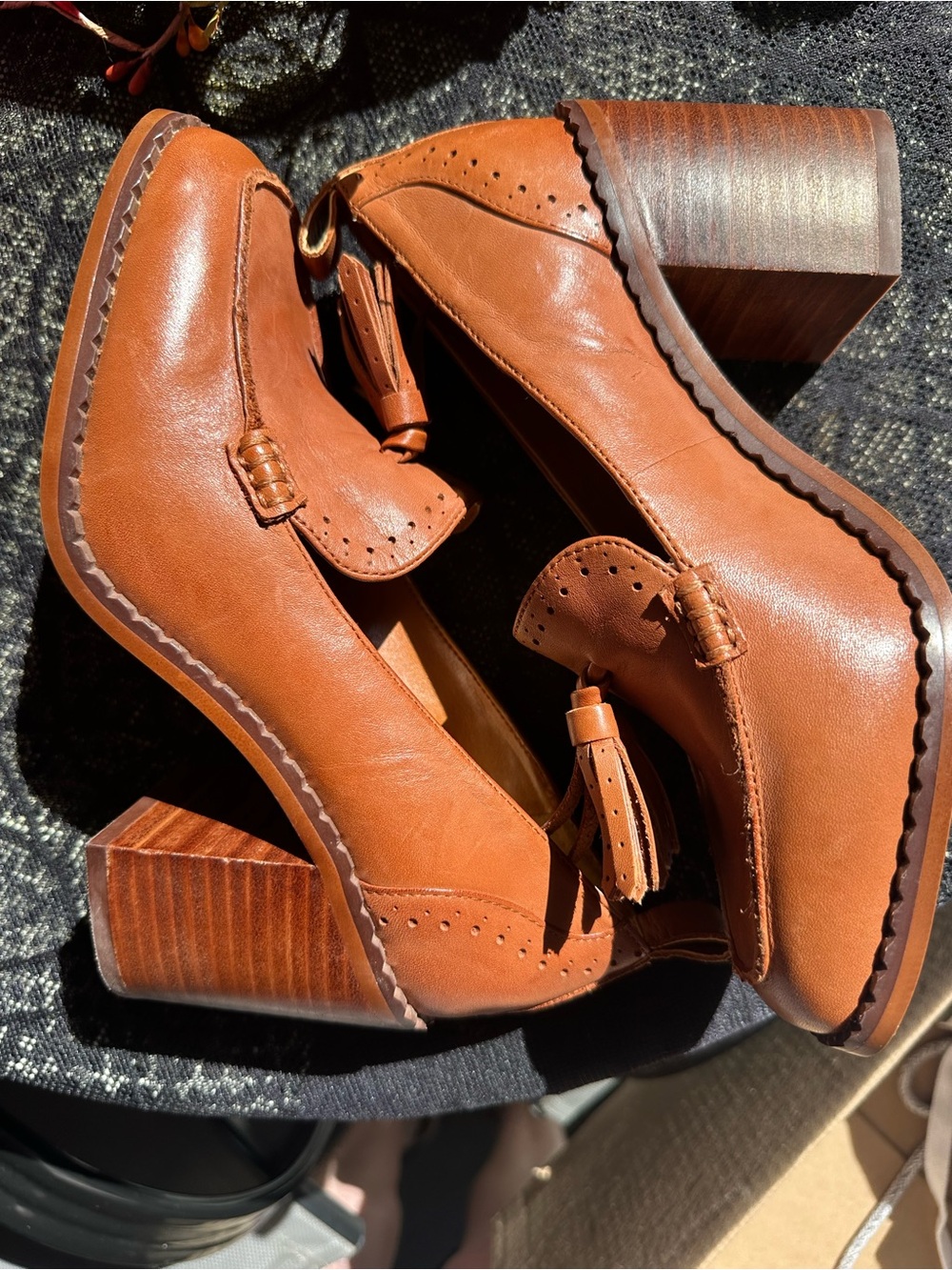Vince Camuto Tan Leather Tassel Block Heel Loafers NWOT - Picture 5 of 11